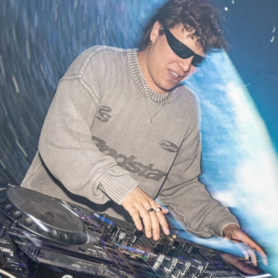 DJ Deaz